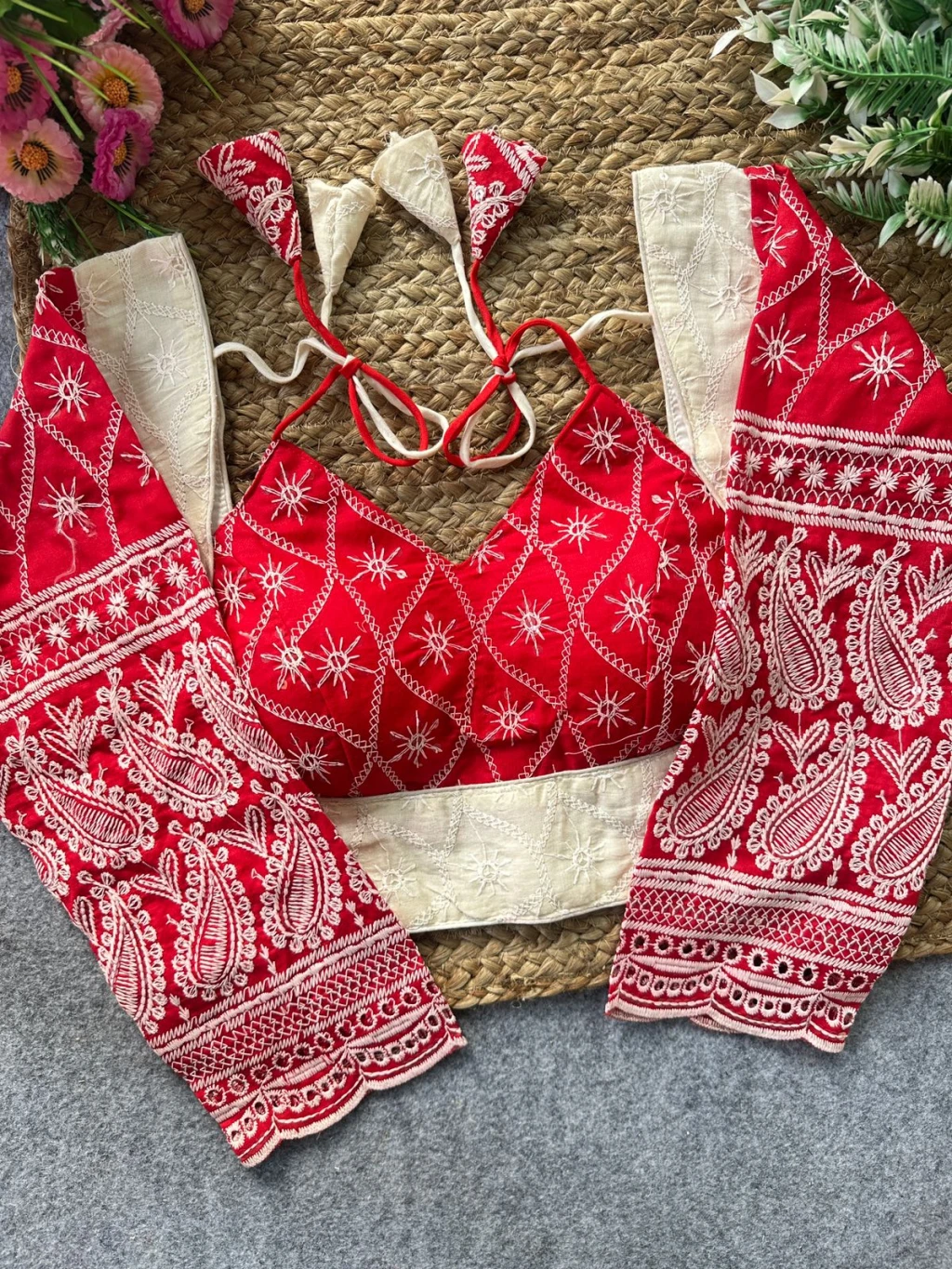 Chikanwork Blouse