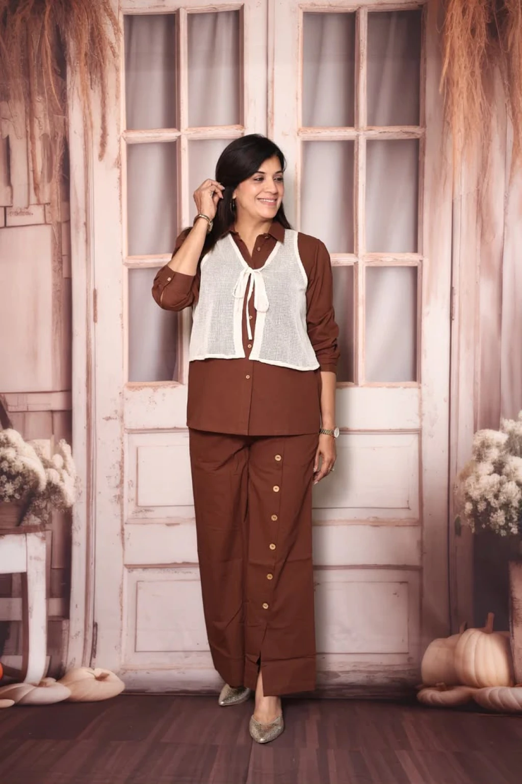 very Beautiful three peace cordset kurti pant and attach jacket