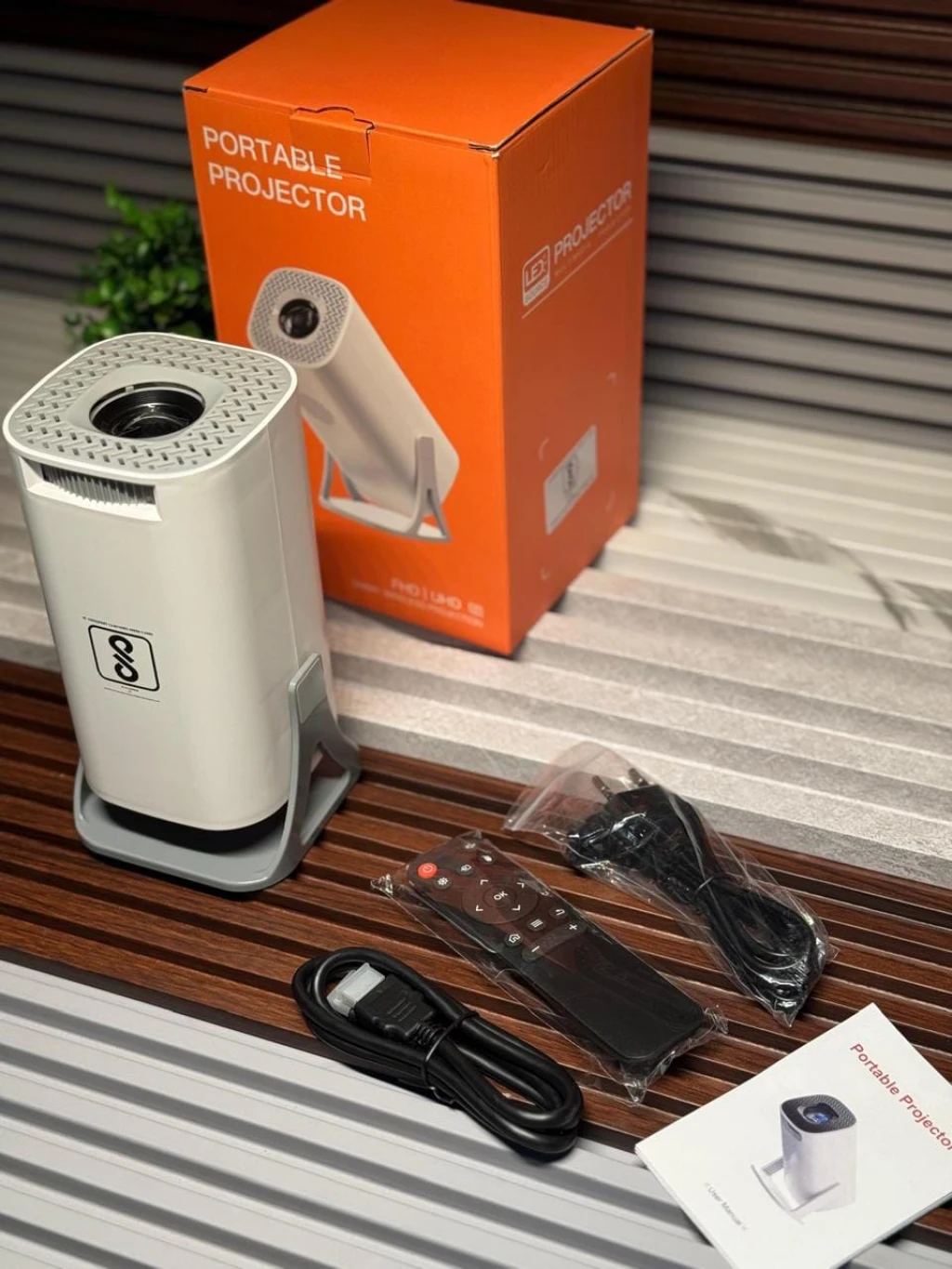 S40 Android 11 Portable Mini Projector